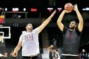 Sim Bhullar Birthday, Real Name, Age, Weight, Height, Family, Facts ...