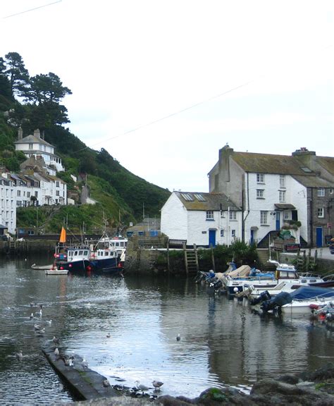 Polperro Beach - Photo "polperro harbour" :: British Beaches