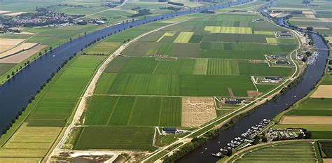 Restored to full glory: dwelling mounds for flood protection | Dutch ...