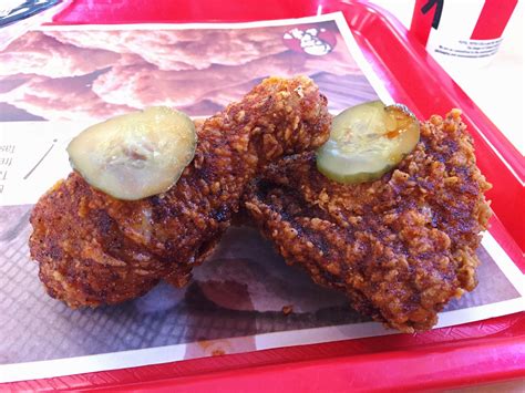 KFC Nashville Hot Chicken [Review] - Fast Food Geek
