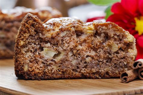 Cinnamon Apple Cake | Recipe | Apple cake recipes, Green tomato cake ...