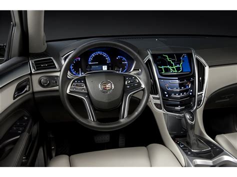 2015 Cadillac SRX: 33 Interior Photos | U.S. News