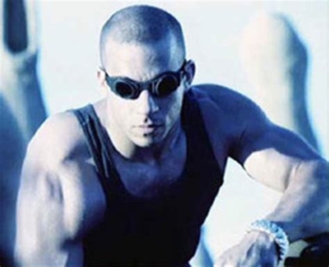 Pitch Black - Chronicles of Riddick - Vin Diesel - R. Riddick - Writeups.org