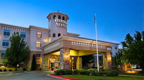 Boise Hotels | Oxford Suites Boise Hotel