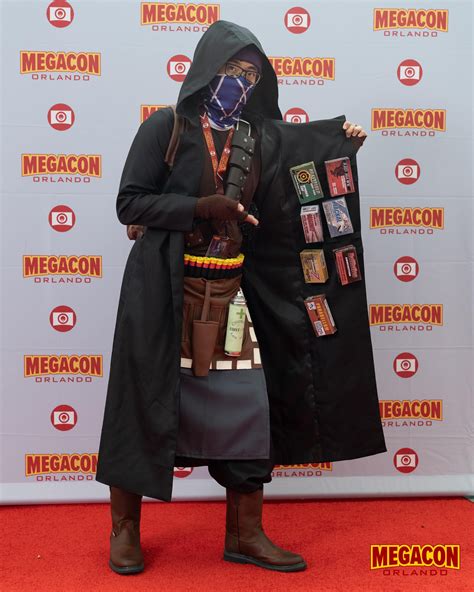 My Cosplay as the Merchant from RE4 for Megacon 2022. I even made it on one of their posts. : r ...