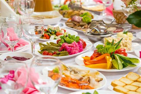 Banquet Meals Stock Photos - Download 1,259 Royalty Free Photos