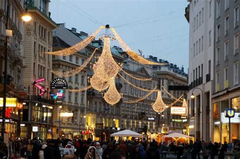 Zum Weihnachtsmarkt am Stephansplatz in Wien