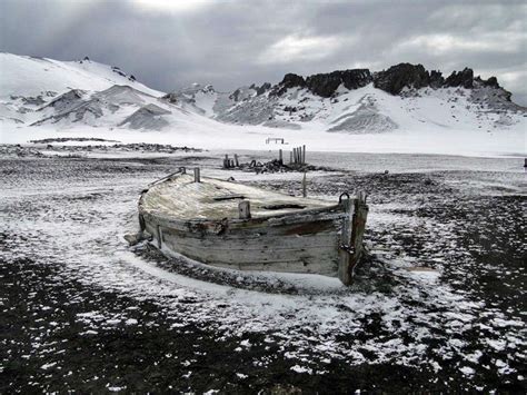 Some Mysterious Islands Of World - ये हैं दुनिया के कुछ अनोखे आइलैंड ...