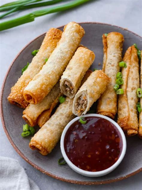 Chicken Lumpia Recipe - noilucky.com