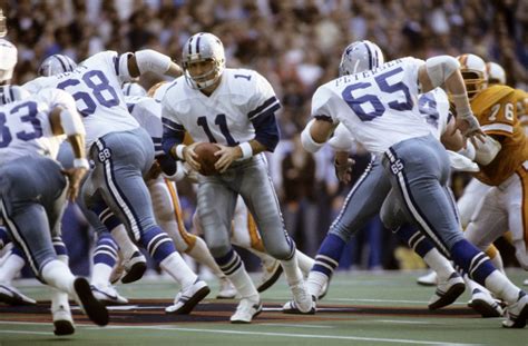 Ranking All Dallas Cowboys Quarterbacks in Franchise History