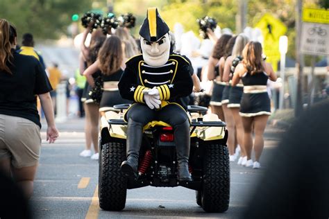 A look at Vanderbilt mascot Mr. Commodore