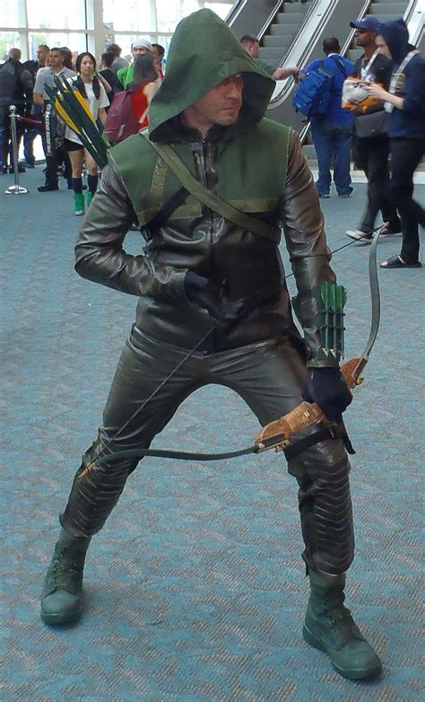 Arrow cosplay | Green arrow cosplay, Arrow cosplay, Arrow costume