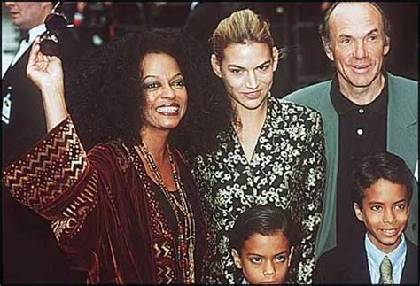 Diana Ross & Arne Naess & Families | Evan ross, Cantores, Diana ross