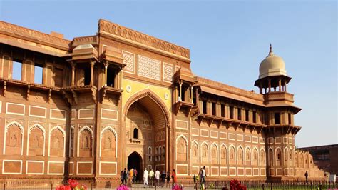 Agra Fort- History, Timing, Architecture, Major Attraction, Entry Fee, Hotels | Adotrip