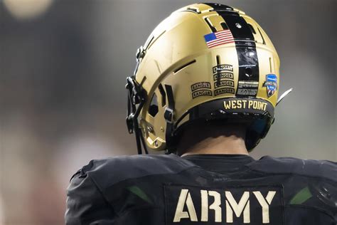 Army to officially join American Athletic Conference in 2024 as football-only member - Yahoo Sports