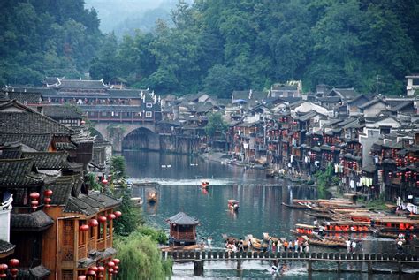 Fenghuang Antik Şehri - Hunan Eyaleti, Çin | Most beautiful cities ...