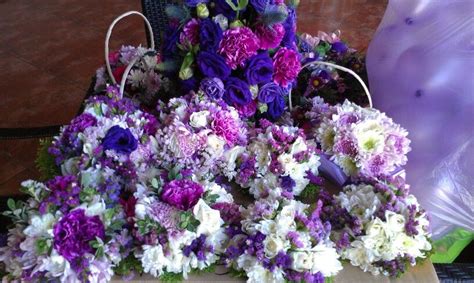 Violet wedding | Violet wedding, Flower arrangements, Floral wreath