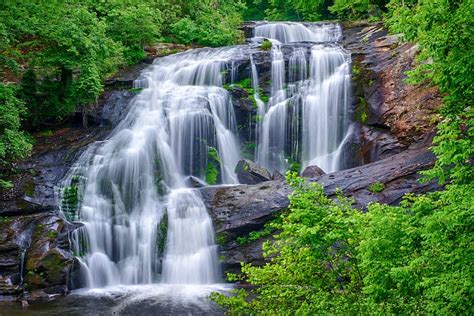 19 Picturesque Waterfalls in Tennessee (+ Map)