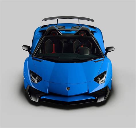 Lamborghini Aventador SV Roadster