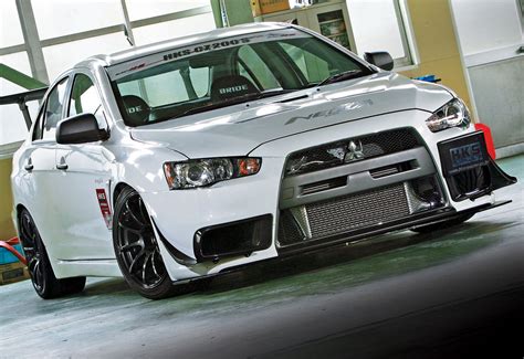 Modified Mitsubishi Lancer Evo