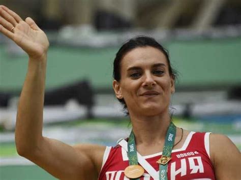 Rio Olympics 2016: Pole Vault Legend Yelena Isinbayeva Announces Retirement | Olympics News