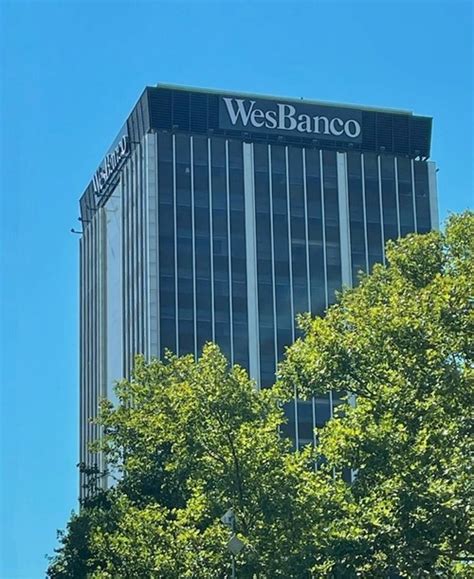 WesBanco Bank Joins the Downtown Charleston, WV Skyline