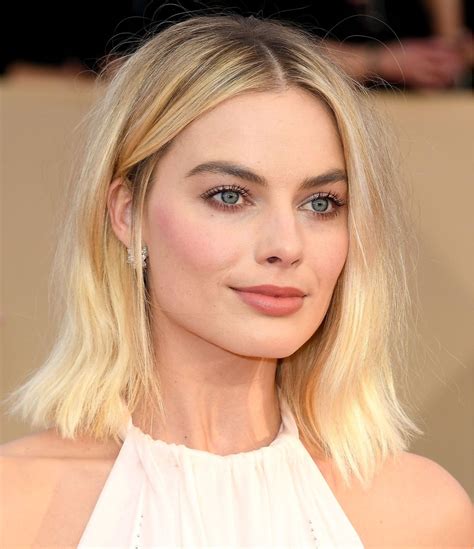 Margot Robbie Blonde Celebrity Hair, Celebrity Short Haircuts, Blunt ...