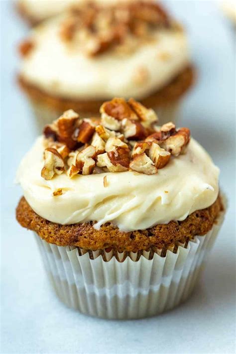 Easy Carrot Cake Cupcakes Recipe