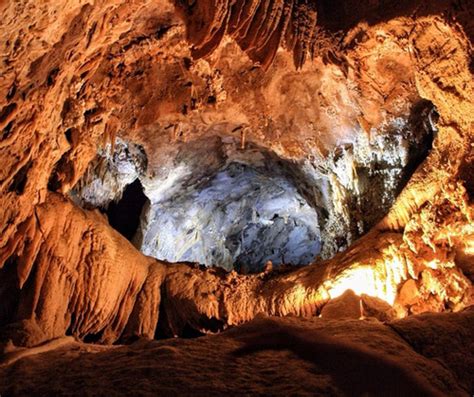 Lake Shasta Caverns | Wild Explorers