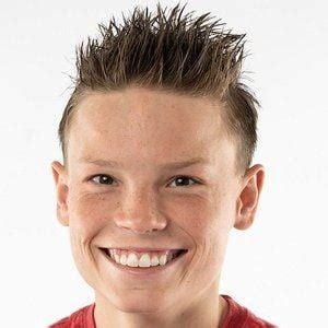 Ashton Myler - Age, Family, Bio | Famous Birthdays