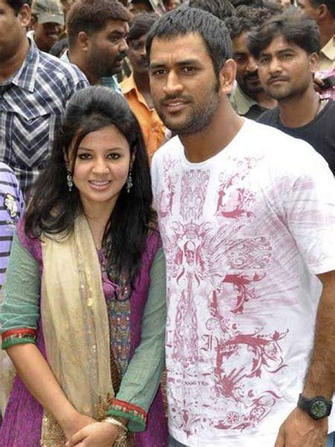 Ms Dhoni With her Wife 1st Anniversary Day Photos | ABCMP3SONGS