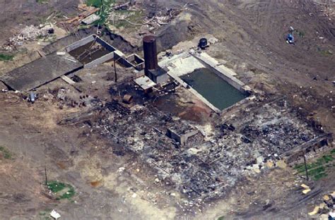 Waco and Ruby Ridge: the 1990s standoffs haunting the Oregon takeover ...