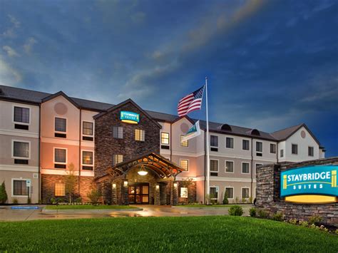 Independence Hotels: Staybridge Suites Kansas City-Independence - Extended Stay Hotel in ...