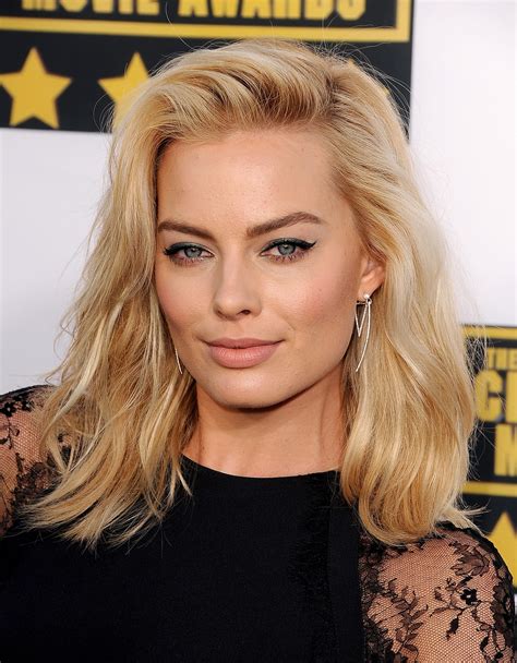 Margot Robbie Hair and Makeup at Critics' Choice Awards 2014 | POPSUGAR ...