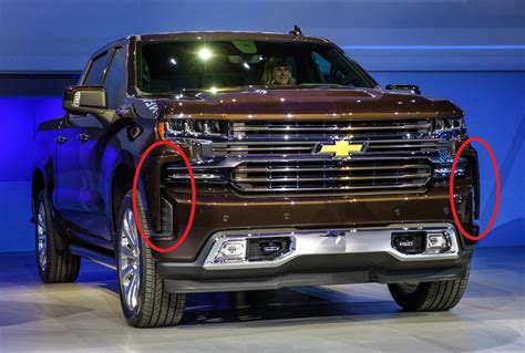 Chevrolet To Redesign And Simplify Controversial Silverado’s Front End ...