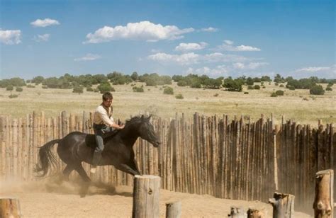 Get Your First Look At Jeff Daniels' Netflix Series Godless