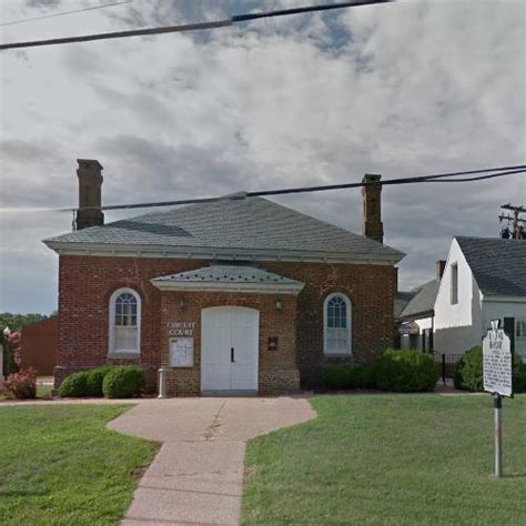 Richmond County Courthouse in Warsaw, VA (Bing Maps)