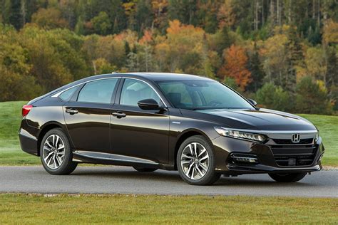 2019 Honda Accord Hybrid: New Car Review - Autotrader