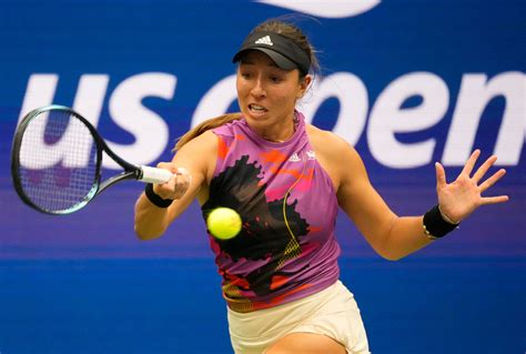 Pegula shines through rain to reach U.S. Open quarter-final | Reuters