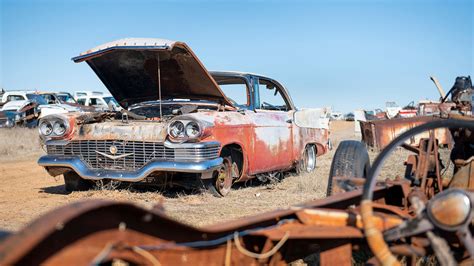 A Lesson in Studebaker History from Steve Magnante in a Texas Junkyard ...