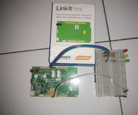 Linkit One: Traffic Light Simulation : 4 Steps - Instructables