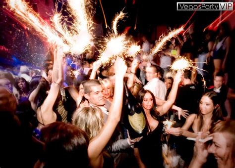 The Ins and Out of Las Vegas Bottle Service | Vegas Party VIP