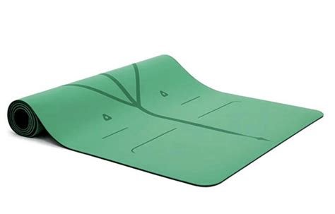 10 Best Travel Yoga Mats To Buy In 2022