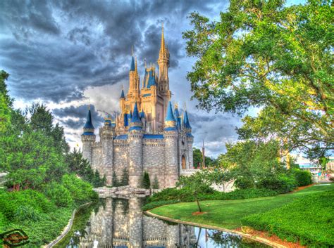 Disney world castle wallpaper - platformpoo