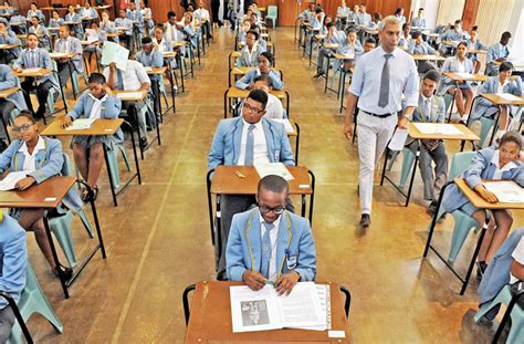 What matric exam results reveal about South Africa's school system | UCT News