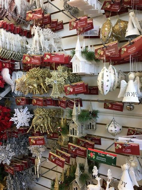 17 Dollar Store Christmas Decor Ideas https://apartementdecor.com/20 ...