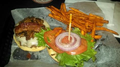 SLIDERS GRILL & BAR - PLAINVILLE, CT - Menu, Prices & Restaurant Reviews - Tripadvisor