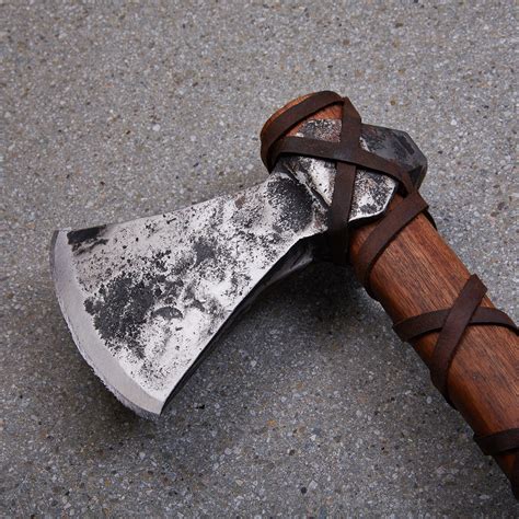 Gotland Jonasson Viking Axe (#1751) - Darksword Armory