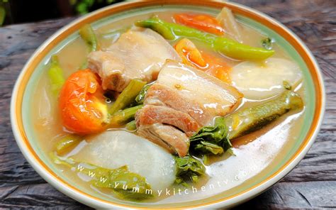 Sinigang na Baboy - Yummy Kitchen