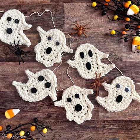 Halloween Spooky Boo Ghost Garland - Free Crochet Pattern